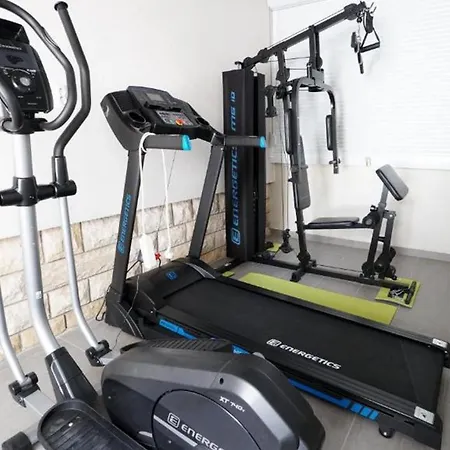 ヴィラ Jelena Near ヴィル