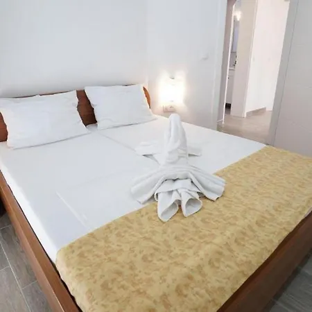 Jelena Near ヴィラ